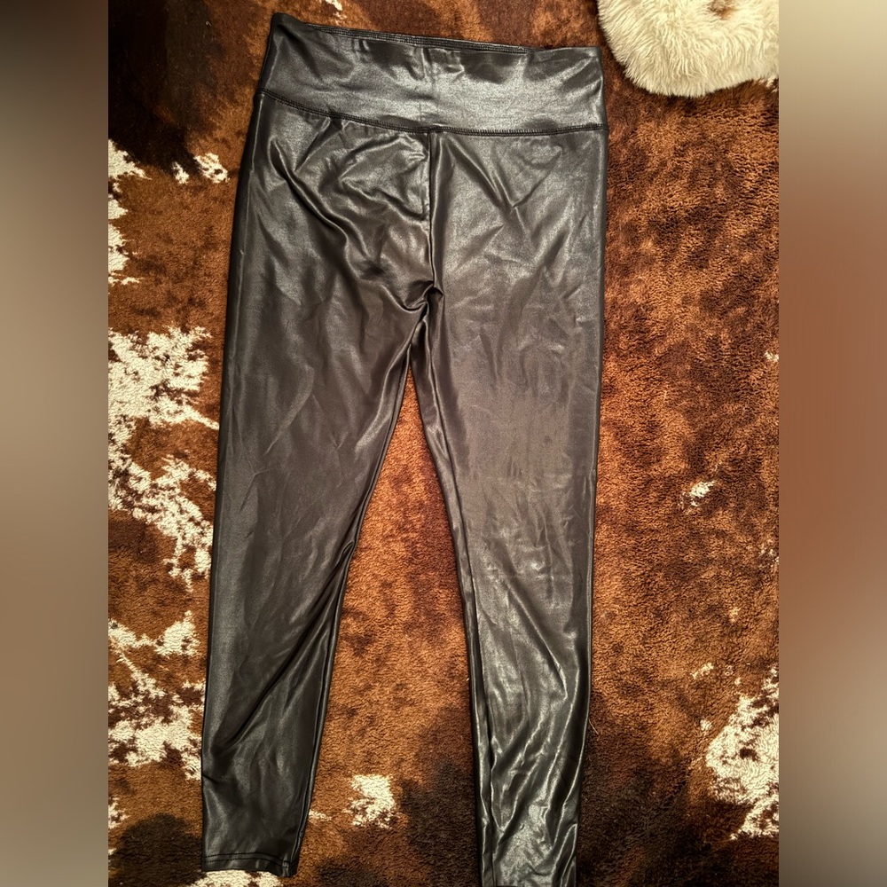 Faux leather leggings